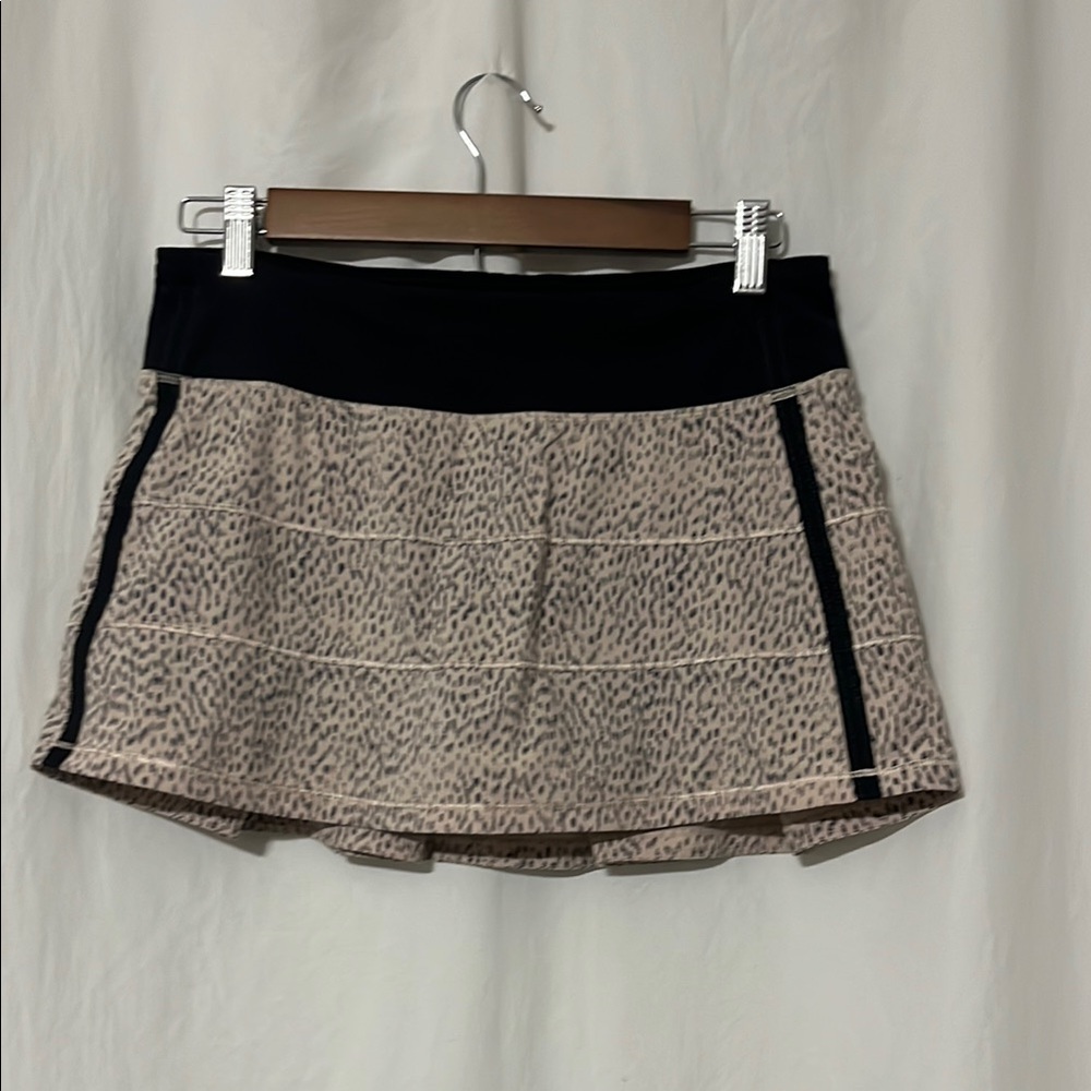 lululemon athletica Black and Tan Skirt
